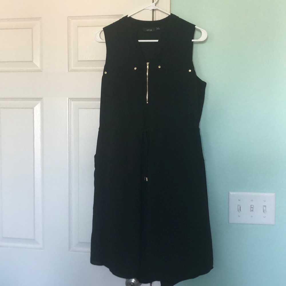 Woman’s Apt 9 Dress